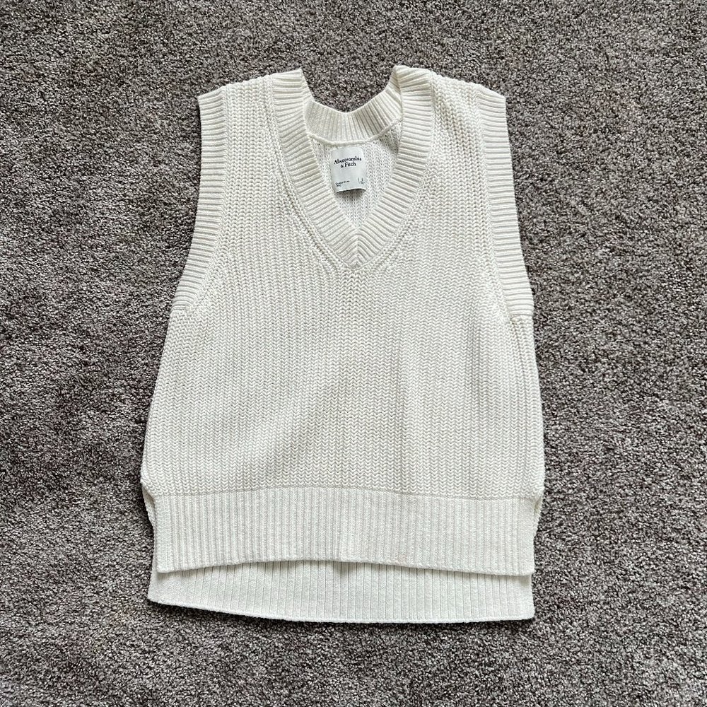 Abercrombie & Fitch Oversized Sweater Vest